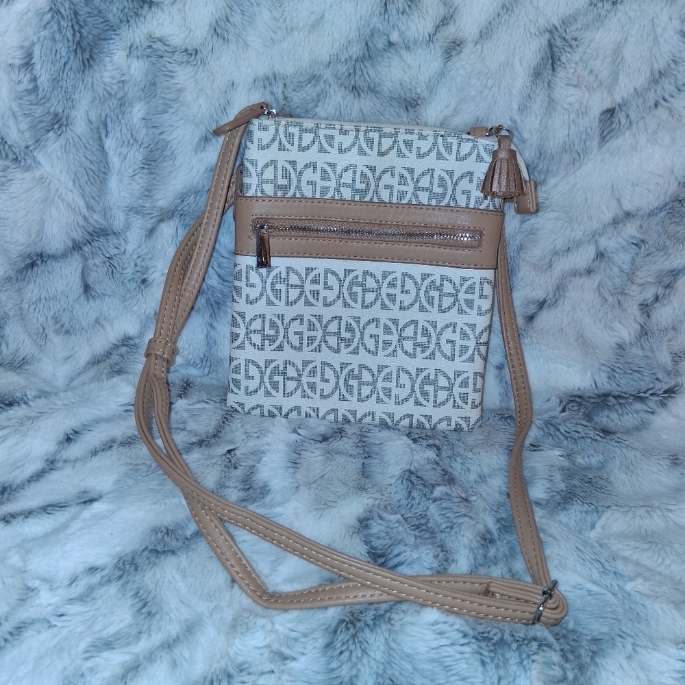 Giani Bernini Tan and White Geometric Crossbody Bag